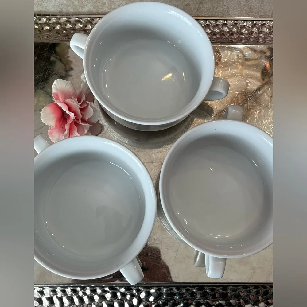 Williams Sonoma Set Of 3 Essential White Double Handled Soup/Cream Bowls 4 3/4